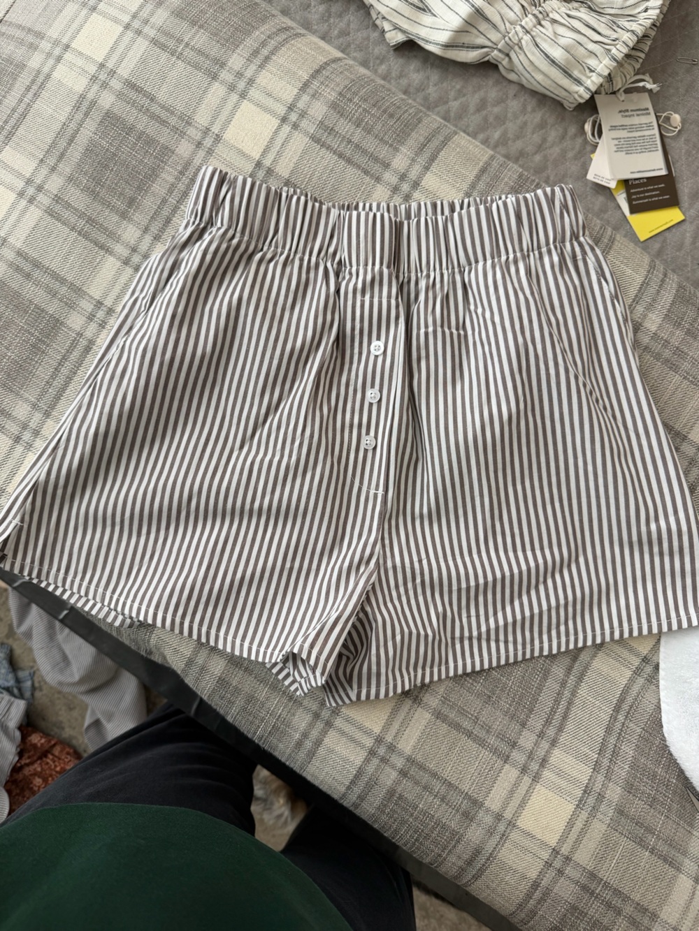 Daily drills mocha striped poplin shorts